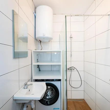 1 Bedroom Awesome In